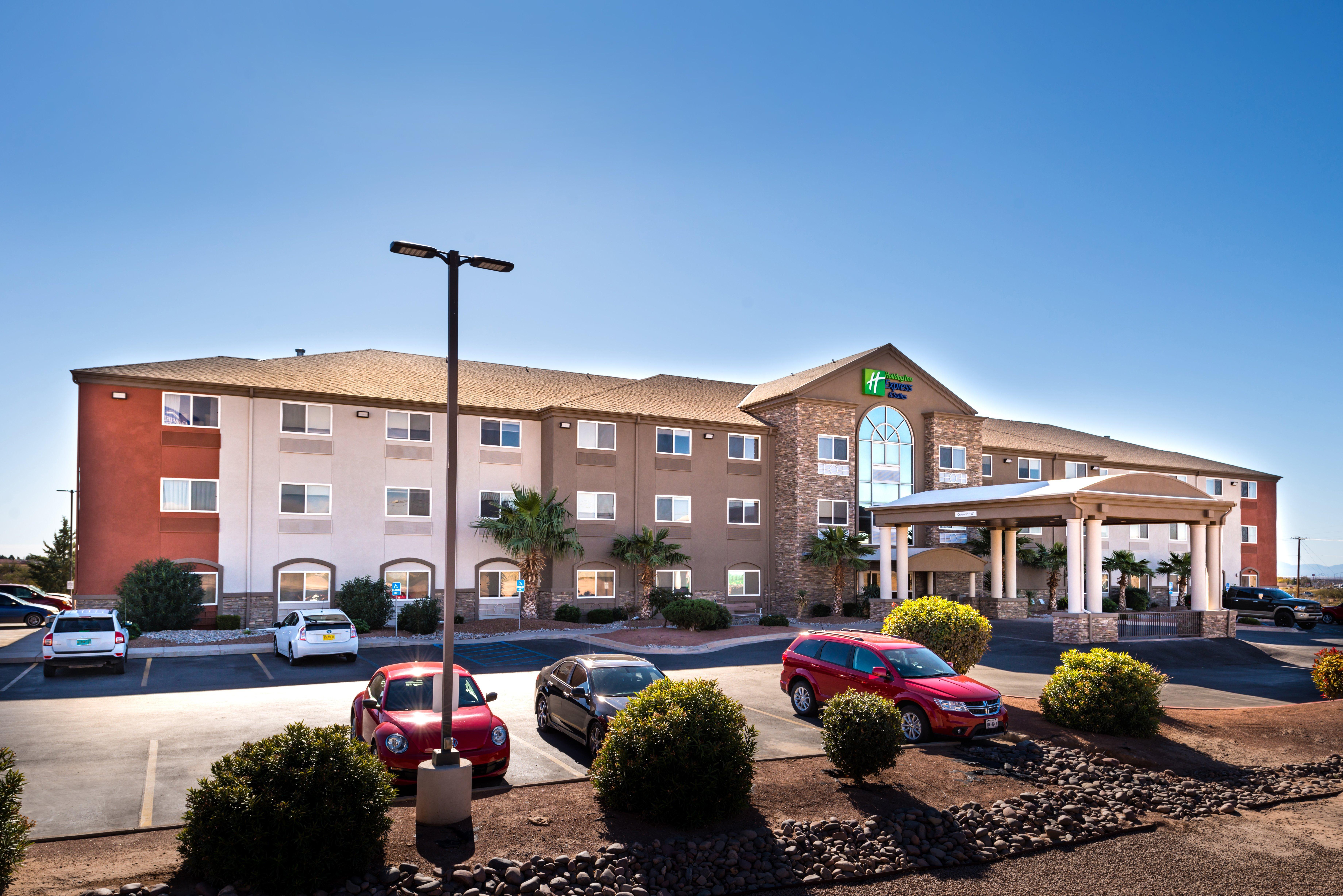 Holiday Inn Express & Suites Alamogordo Highway 54/70 By Ihg Exteriör bild
