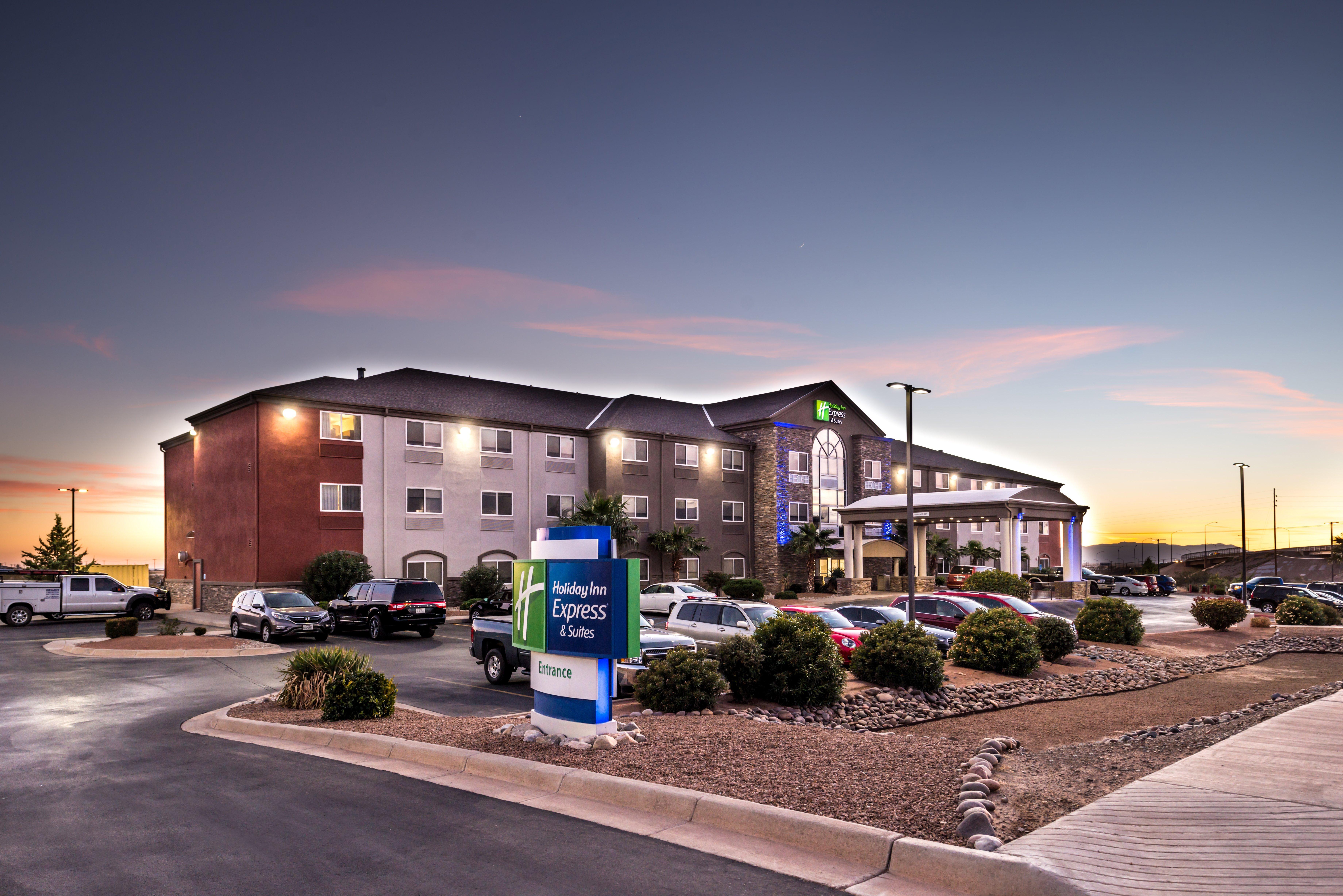 Holiday Inn Express & Suites Alamogordo Highway 54/70 By Ihg Exteriör bild
