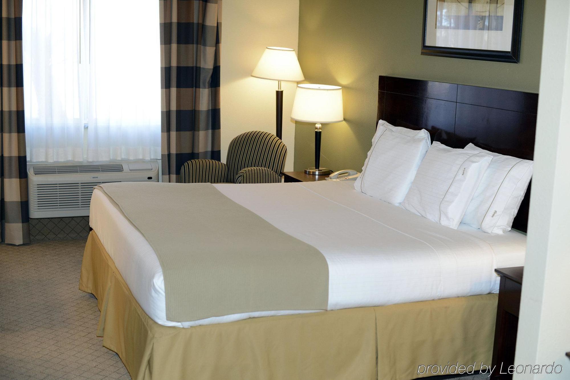 Holiday Inn Express & Suites Alamogordo Highway 54/70 By Ihg Rum bild